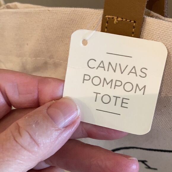 Ecco canvas and leather tote I love Wisconsin pom-pom new - Picture 4 of 8